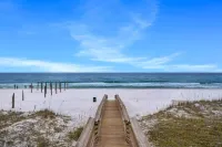 GROUND FLOOR CONDO ON THE GULF BEACH - Butik