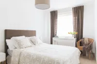 Lovely & Sunny Apartment Near Poris Beach