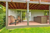 4BR/4Bath Townhome w/AC, Walk to Ski, Golf, Tennis, Hiking and More!