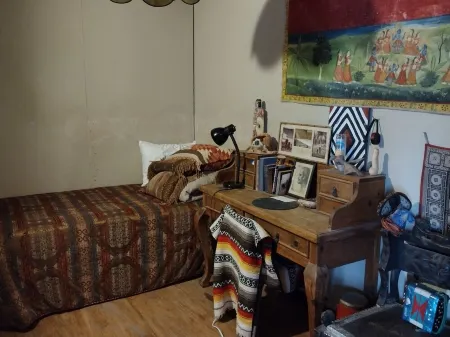 "THE SPIRIT ROOM" at La Loma del chivo