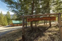 Cozy Mountain Retreat at the entrance of Montana's Ten Lakes Scenic Area