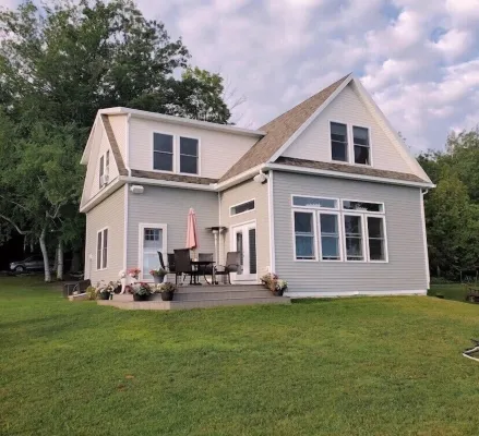 Perfect Waterfront Property... Location, Location, Location! - 4-Star