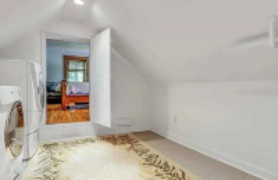 A cozy, beautifully renovated 1829 farmhouse