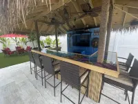 Ocean Reef Paradise, Big Pool, Spa, Tiki Bar, Golf