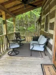 Little Creek Cabin, 2 bedrooms, 1.5 Baths (Sleeps 4)