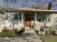 Charming-Land Park-3 bdrm home-mins to downtown