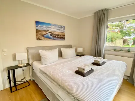 Schöne Fewo mit Terrasse am Zingster Hafen