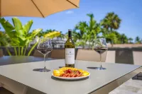 Villa Del Mare Beach 4 Ensuite Retreat + Heated Pool – Special Offer!