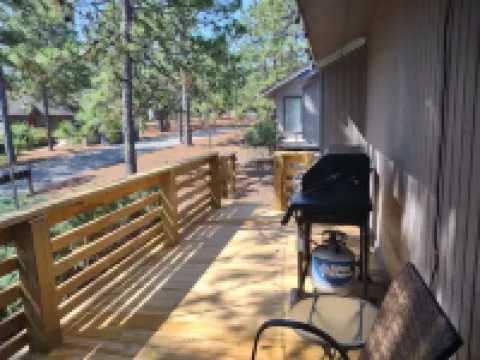 Birdie House located off Pinehurst #6.  Whole house near 39 golf courses.