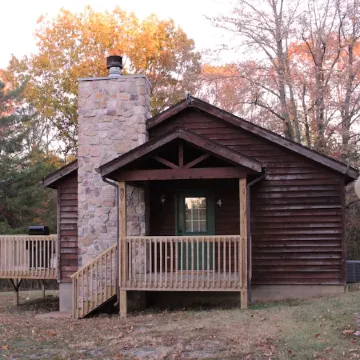 Winetrail Cabin - SIU, Giant City SP, Shawnee Forest, & Cedar Lake minutes away!