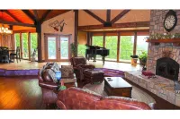Timber Ridge Lodge with a view
