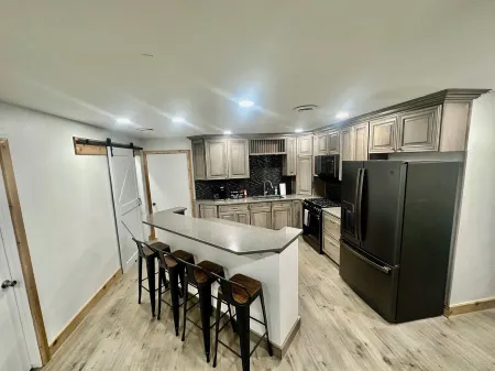 Escape to Waynoka: Your Ultimate 4-Bedroom Retreat Near Little Sahara State Park