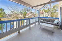 Water View 1 Bedroom Townhome with Loft.