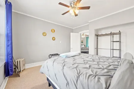 Classy Apt/Comfy Beds/25mins to ORD>MDW>DT>HOSP