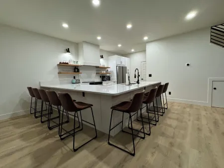 Modern Luxury Pacific City - Sleeps 12, Hot Tub, Pet Friendly, Playstation 5