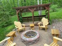 LodgeLife Springbrook - Unwind in Nature Lux Log Cabin in the Heart of Adventure