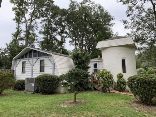 Silo House Hotels in Fairhope