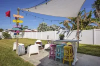 Surf Park House – Historic Jax Beach Home, 3 Blocks to Beach, Pet Friendly - 4 stjerner