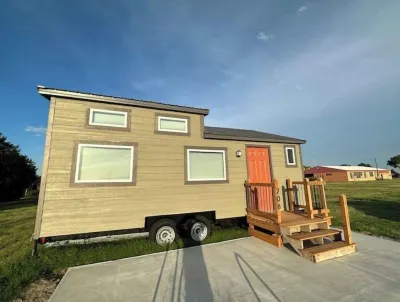 Brent & Jean’s Tiny house