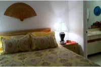 RSM Classic Special:  Water and Marsh Views, Walk to Beach, Golf Courses ! Hotels near Talbots