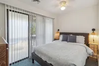 Welcome to Lakeside Oasis – A Lakeside Getaway