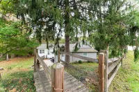 Cozy Spring House in Gorgeous Chadds Ford!
