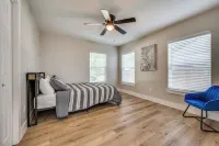 Luxurious Home in Irving TX w/ HOT TUB