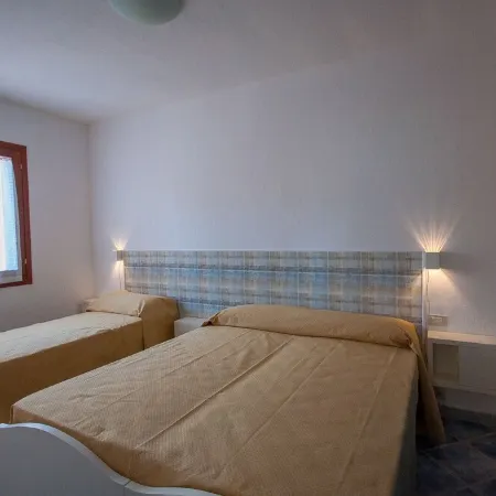 Apartment with garden and wi-fi in residence with swimming pool