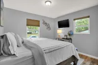 Dwntwn Westfield Family home close to GrandPark and local entertainment Hotels in Westfield