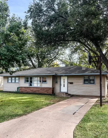 The Live Oak - Cozy 4/2 Near ACU