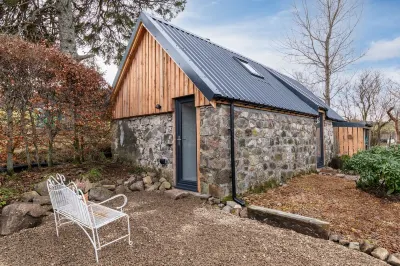 Couthie Cooshed in the Cairngorms Hotels in 