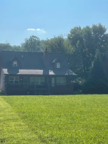 Cabin close to Helen and Water