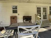 Modern Farmhouse w/Gameroom and theater room close to everything Hotels in Pearl