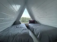 A-Frames at Harmony Hills, Exotic Animal Jeep Tours, Hot Tub, 320 Acre Ranch