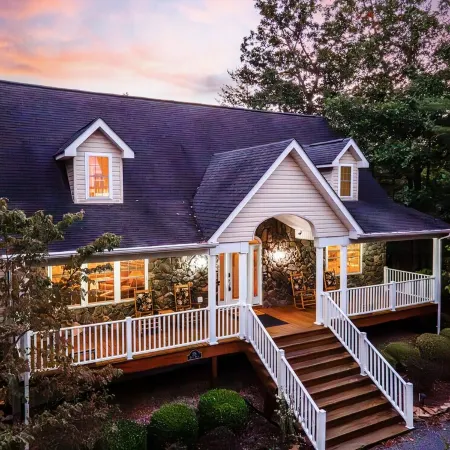 Mountain Resort Hideaway for Family, Golf, Hiking and reunions