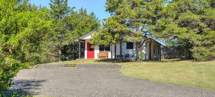 Woodland Retreat with Pool & Tennis court access! Hotéis em Edmond