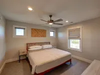 Playroom, Basketball & Pool; Lakefront w/ Sound & Sunset Views; Dog Friendly Hotels in Kinnakeet