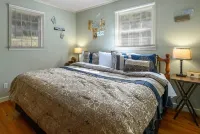 🌲Easy Paved Access🔥Fireplace❤️Great Privacy🏞️Across River🎇NearDowntown🙂 - 4-Star