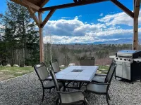 R&R White Mountain Retreat, Hillside with Extraordinary Views!