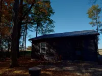 Charming 2-bedroom cabin in Lewisburg with privacy, WiFi, AC