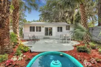 A Lovely Coastal Cottage in the seaside town of Darien Georgia Hotels in Darien