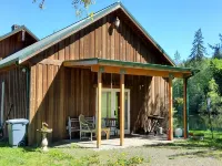Peaceful, Cozy place in the woods. A short distance to everything good outdoors.