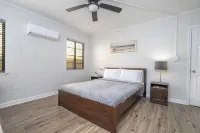 Delaney House w Private Backyard