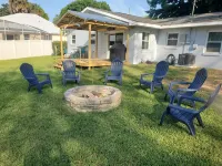 Summer Adventures on the Lake! Bring your boat Hotel in zona Ferran Park and Esutis Lake Walk