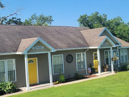 Charming apartment with WiFi in the heart of the Finger Lakes