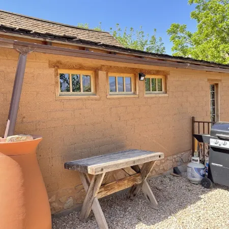Historic Southern Utah Cottage- 20 miles to Zion National Park