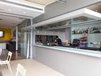 Augusta Barcelona Vallès - Quầy Bar