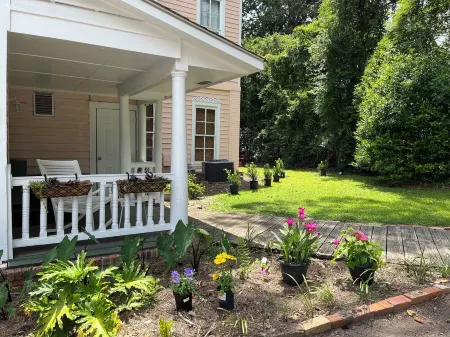 Downtown Summerville Historic District Studio