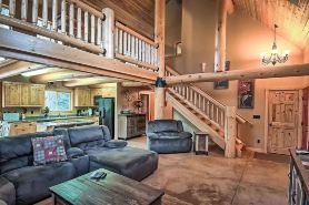 Epic Lake Cabin • Pool • Hot Tub • Fire Pit • Game Room