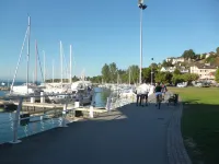 bright apartment with parking very near Thonon center of Spa Hotels in Thonon-les-Bains